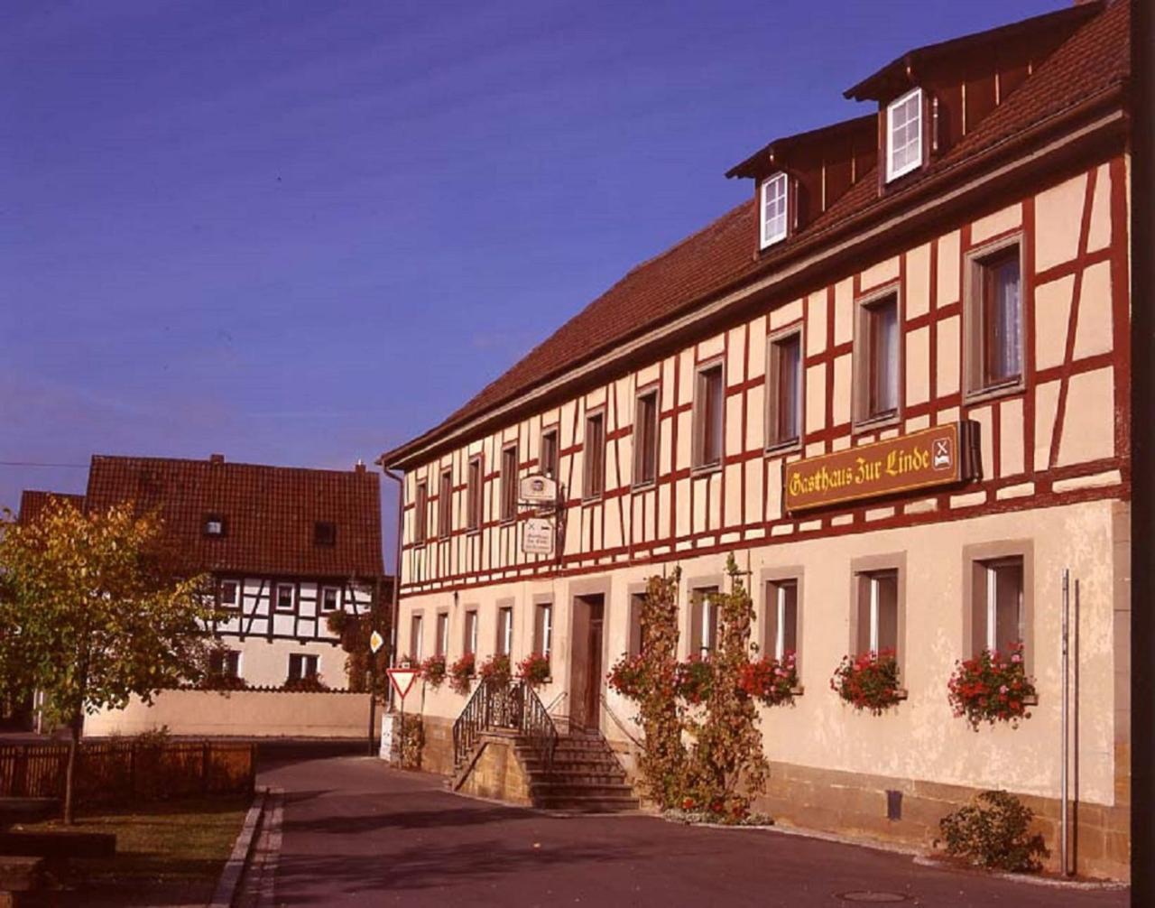 Hotel Landgasthof zur Linde Irmelshausen Exterior foto